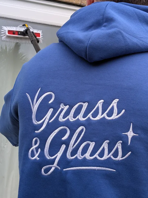 Pure water window cleaning close-up